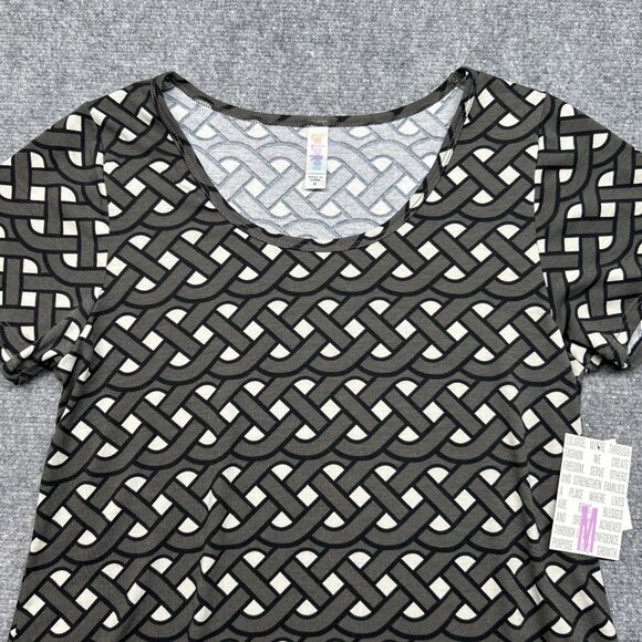 LulaRoe Lot of 2 Classic T-Shirt Womens M Multicolor Geometric Short Sleeve New - Picture 6 of 7